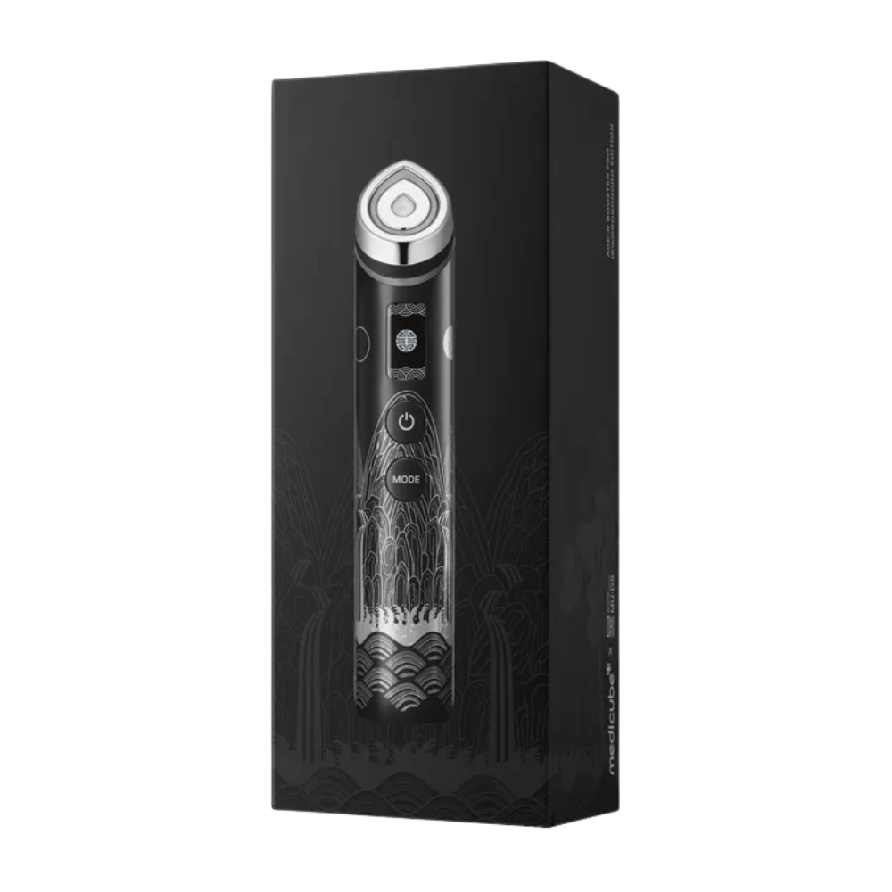 Medicube AGE-R Booster Pro APEC Edition appareil facial qui stimule la peau, augmente l’absorption du sérum et procure une peau plus ferme et plus éclatante.