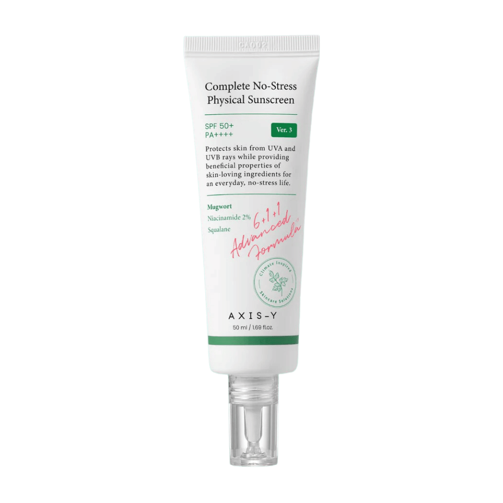 Le produit sur l'image est "AXIS-Y Complete No-Stress Physical Sunscreen", version 3. C'est une crème solaire physique avec SPF 50+ et PA+++, qui protège la peau à la fois des rayons UVA et UVB.