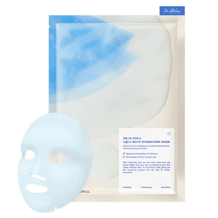 Dr. Althea Aqua Blue Hydration Mask
Fournit 24 heures d'hydratation intense sans irriter la peau. Parfait pour les peaux sensibles. Le masque contient de l'azulène qui apaise et hydrate intensément.