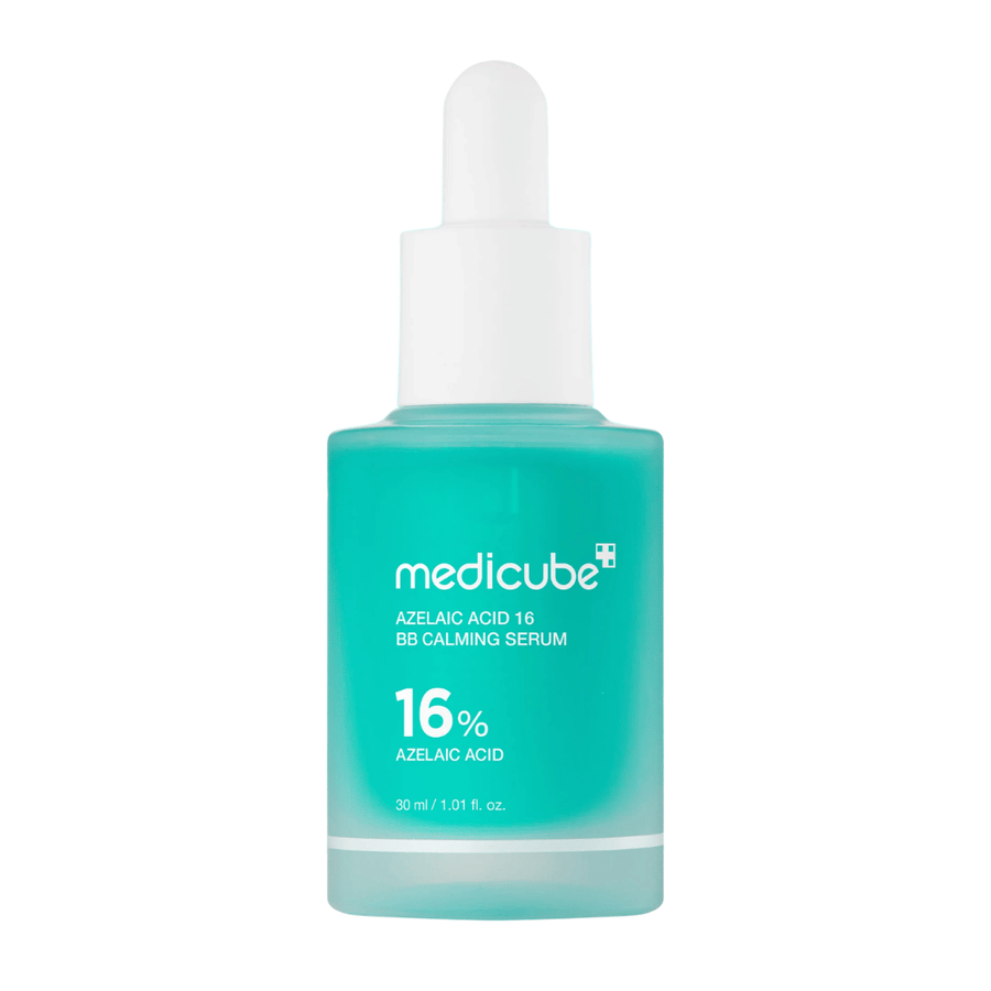 Image produit détourée de Medicube Azelaic Acid 16 BB Calming Serum avec 16 % d’acide azélaïque dans un flacon turquoise avec pipette pour un soin apaisant et équilibrant de la peau.