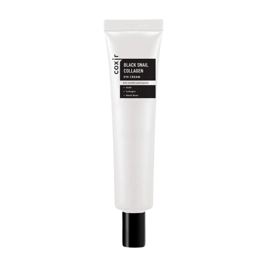 L'image montre un tube de "Black Snail Collagen Eye Cream", une crème pour les yeux qui met en avant des ingrédients comme l'extrait d'escargot, le collagène et le haricot noir. Ces ingrédients sont connus pour leurs propriétés anti-rides et nourrissantes. Le produit est conçu pour hydrater et soigner la peau sensible autour des yeux.