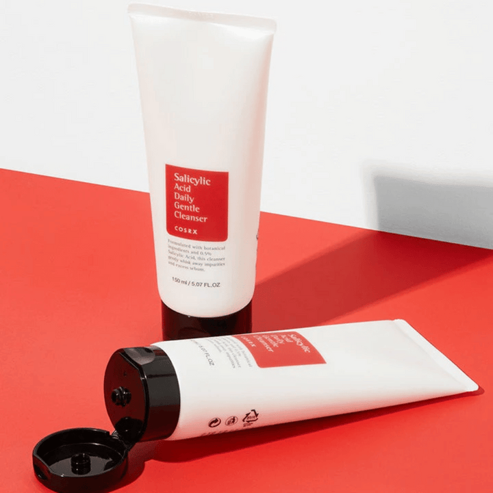 COSRX Salicylic Acid Daily Gentle Cleanser 150ml – nettoyant visage avec acide salicylique pour l'acné, la peau impure et la routine quotidienne de soins de la peau.