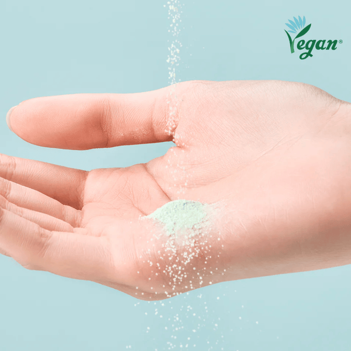 TOCOBO Cica Calming Powder Wash en poudre qui s’active avec de l’eau et nettoie la peau en douceur.