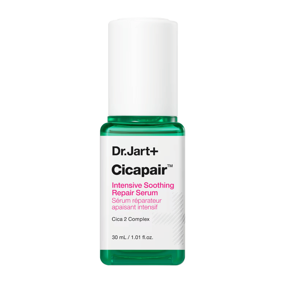 Dr.Jart+ Cicapair Intensive Soothing Repair Serum, flacon de 30 ml. Le flacon a un bouchon blanc avec une base verte et une étiquette avec le texte "Cicapair Intensive Soothing Repair Serum" et "Cica 2 Complex".