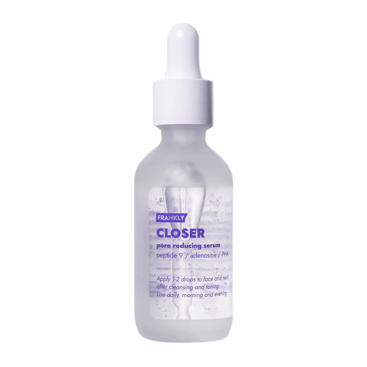 Image du produit de FRANKLY Closer Pore Reducing Serum dans une bouteille en verre avec pipette. Un sérum qui affine les pores et donne une peau plus ferme et plus claire.