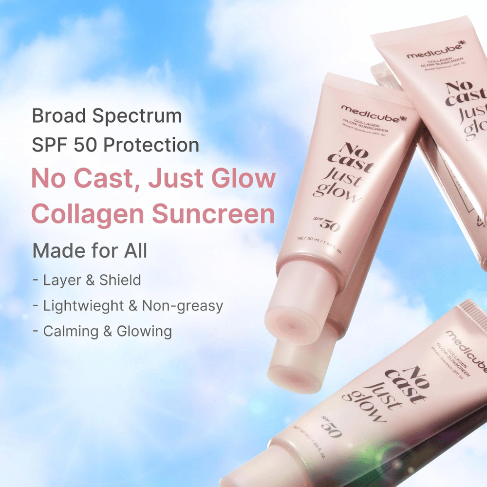 Medicube Collagen Glow Sunscreen SPF 50, protection solaire légère avec effet glow sans voile blanc. Tubes roses de protection solaire sur fond de ciel bleu.