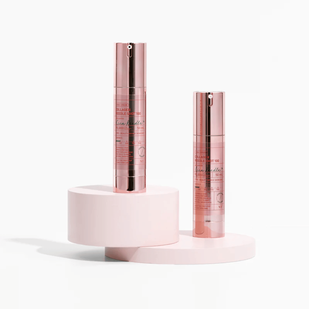 Deux flacons de VT Collagen Reedle Shot 100 au design rose. Sérum raffermissant avec Cica et collagène.