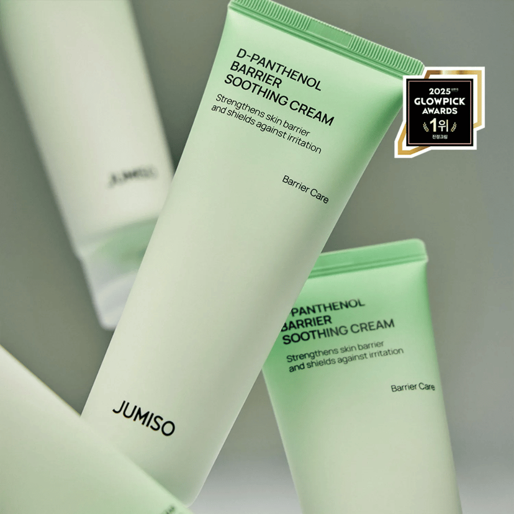 Gros plan sur Jumiso D-Panthenol Barrier Soothing Cream dans un tube vert, gagnant des Glowpick Awards 2025.