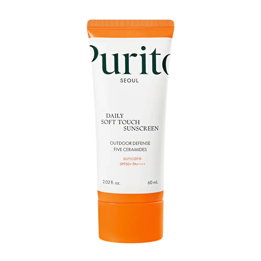 Purito Daily Soft Touch Sunscreen est un écran solaire avec SPF50+ PA++++ qui offre une protection efficace contre les rayons UVA et UVB. La formule soyeuse est rapidement absorbée sans laisser de film blanc et convient à tous les types de peau, même les peaux sensibles. Enrichi de cinq céramides différentes, il renforce la barrière cutanée et garde la peau hydratée toute la journée. Parfait pour un usage quotidien – léger, protecteur et nourrissant.