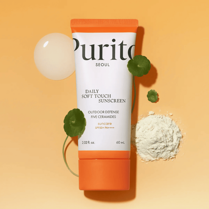 Purito Daily Soft Touch Sunscreen est un écran solaire avec SPF50+ PA++++ qui protège efficacement la peau des rayons UV. Contient cinq céramides pour renforcer la barrière cutanée et de la Centella Asiatica pour un effet apaisant. Formule légère qui est rapidement absorbée sans sensation collante. Convient à tous les types de peau, même les peaux sensibles. Végétalien et cruelty-free.