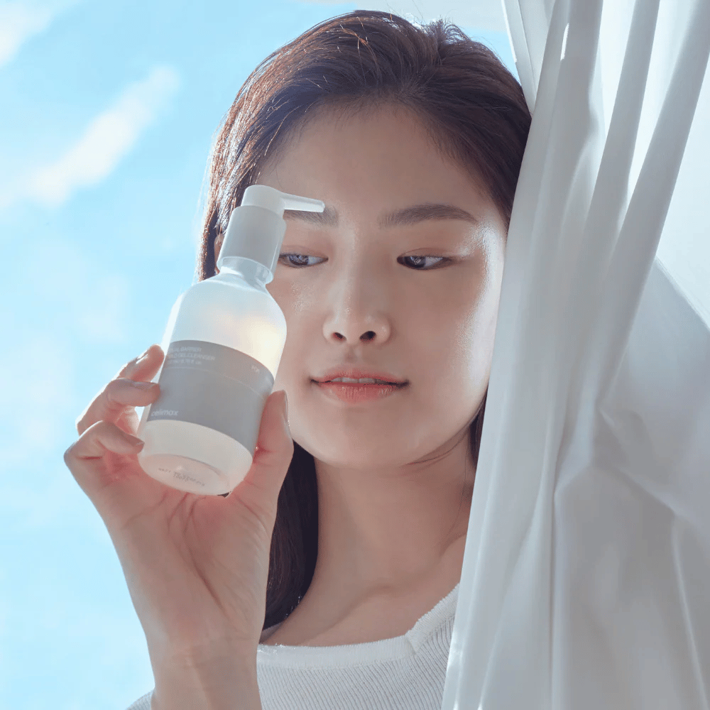 Celimax Dual Barrier Mild Gel Cleanser en utilisation – nettoyant visage coréen doux qui renforce la barrière cutanée et convient aux peaux sensibles.
