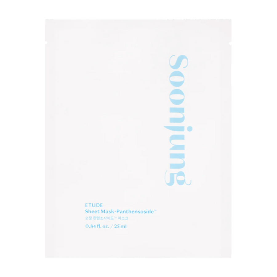 Un emballage blanc minimaliste de ETUDE Soon Jung Panthensoside Sheet Mask. Le texte est dans une nuance de bleu clair et la taille est indiquée comme 0.84 fl. oz. / 25 ml.
