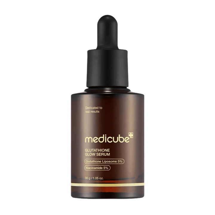 Medicube Glutathione Glow Serum – Un sérum éclatant avec 5% de glutathion-liposome et 5% de niacinamide. Égalise le teint, réduit les taches sombres et donne à la peau un éclat radieux.