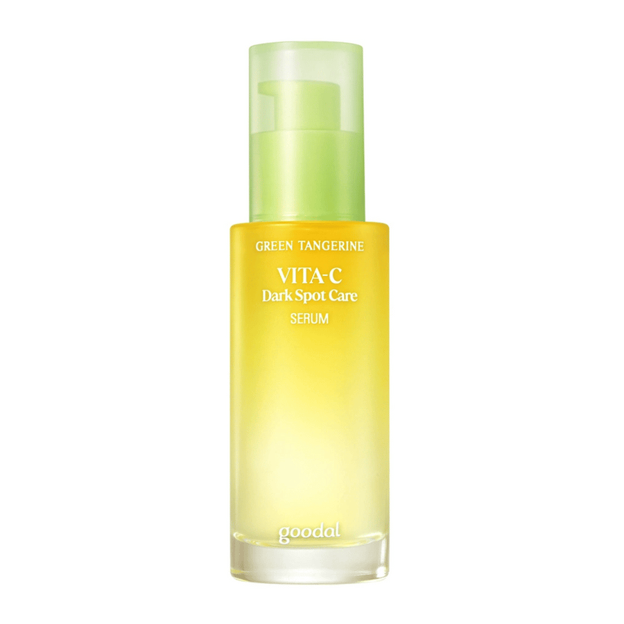 Une bouteille Green Tangerine Vita C Dark Spot Care Serum 40ml de Goodal pour l'hyperpigmentation sur fond blanc.