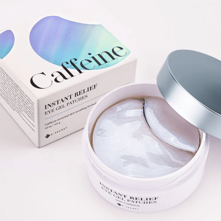 Boîte et emballage de K-Secret Instant Relief Eye Gel Patches avec caféine, ouverte et montrant des patchs hydrogel scintillants.