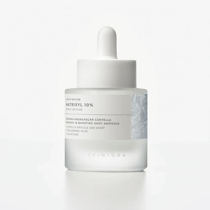 SKIN1004 Madagascar Centella Matrixyl 10 Boosting Shot Ampoule dans l'emballage d'origine – sérum facial avec Matrixyl 10 %, acide hyaluronique et centella pour une peau repulpée et lisse.