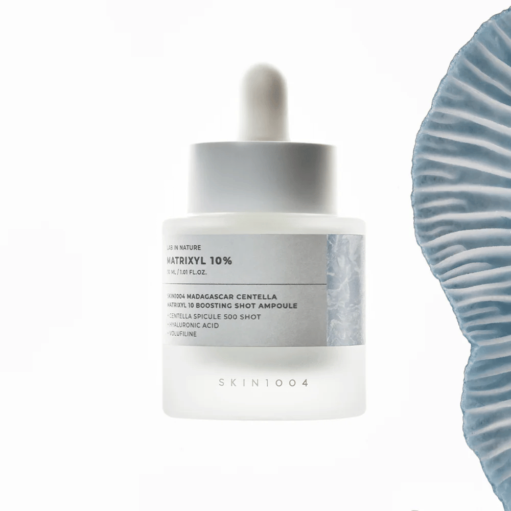 SKIN1004 Madagascar Centella Matrixyl 10 Boosting Shot Ampoule – sérum coréen avec 10 % de Matrixyl et centella asiatica pour une peau plus ferme, une élasticité améliorée et une hydratation intense.