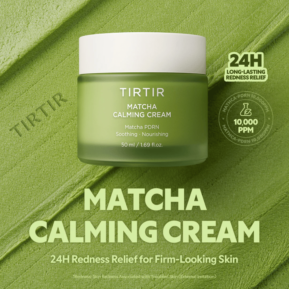 TIRTIR Matcha Calming Cream avec des céramides, du panthénol et des peptides qui hydratent en profondeur, renforcent la barrière cutanée et améliorent l’élasticité.