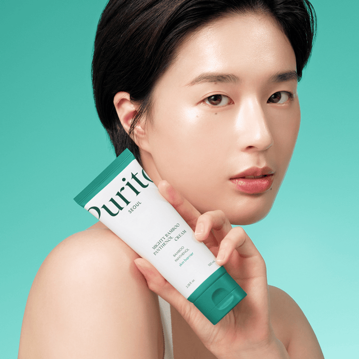 Purito Mighty Bamboo Panthenol Cream est une crème hydratante riche en nutriments contenant de l'extrait de bambou et du panthénol pour renforcer la barrière cutanée et apaiser la peau sensible. Elle hydrate en profondeur, réduit les rougeurs et laisse la peau douce et équilibrée. Parfait pour une utilisation quotidienne.
