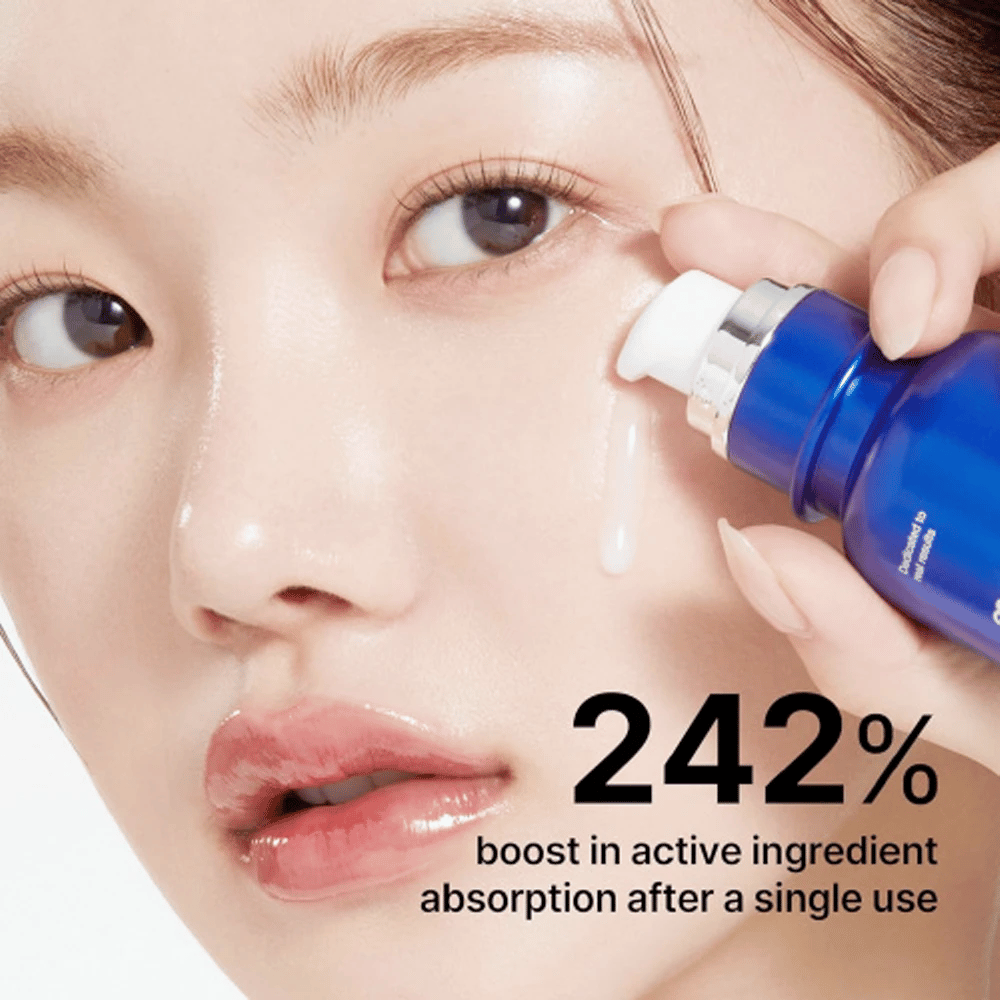 One Day Exosome Shot Pore Ampoule augmente l'absorption des ingrédients actifs de 242 % après une seule utilisation. Cette ampoule avancée améliore la réduction des pores, hydrate en profondeur et donne à la peau un éclat renouvelé. Parfait pour une routine de soin de la peau intensive et efficace.