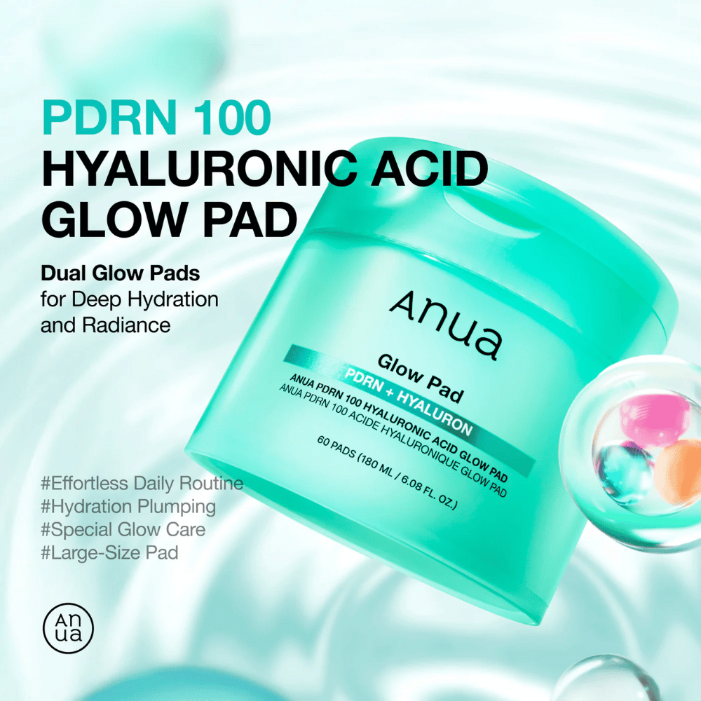 Anua PDRN 100 Hyaluronic Acid Glow Pad dans un pot turquoise avec du texte soulignant l'hydratation, l'éclat et la grande taille des tampons – conçu pour une hydratation quotidienne et luminosité.
