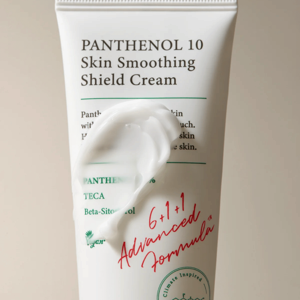 AXIS-Y Panthenol 10 Skin Smoothing Shield Cream avec une consistance crémeuse