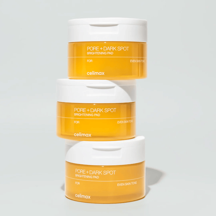 Trois bocaux Celimax Pore + Dark Spot Brightening Pad – tampons exfoliants éclaircissants pour une peau plus uniforme et un éclat plus clair.