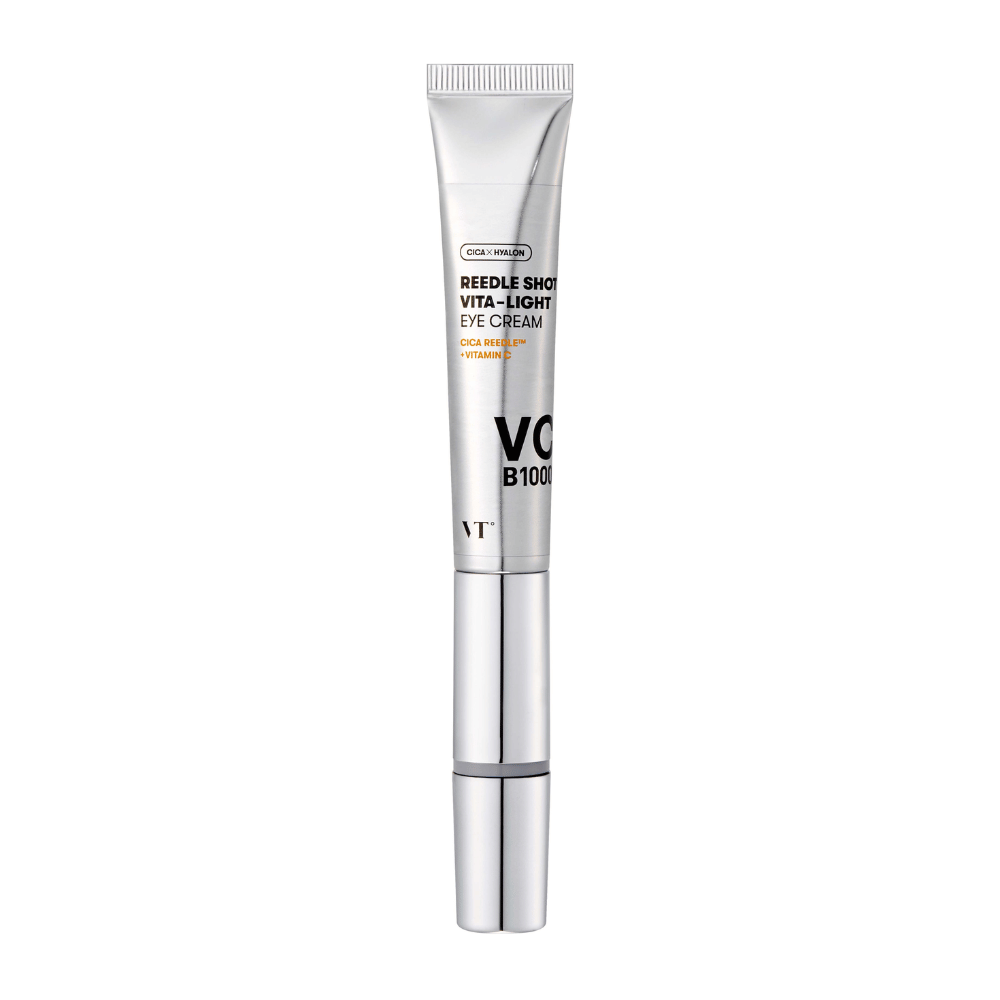 VT Reedle Shot Vita-Light Eye Cream dans un emballage argenté avec CICA, vitamine C et des ingrédients hydratants pour éclaircir et apaiser la zone sous les yeux.