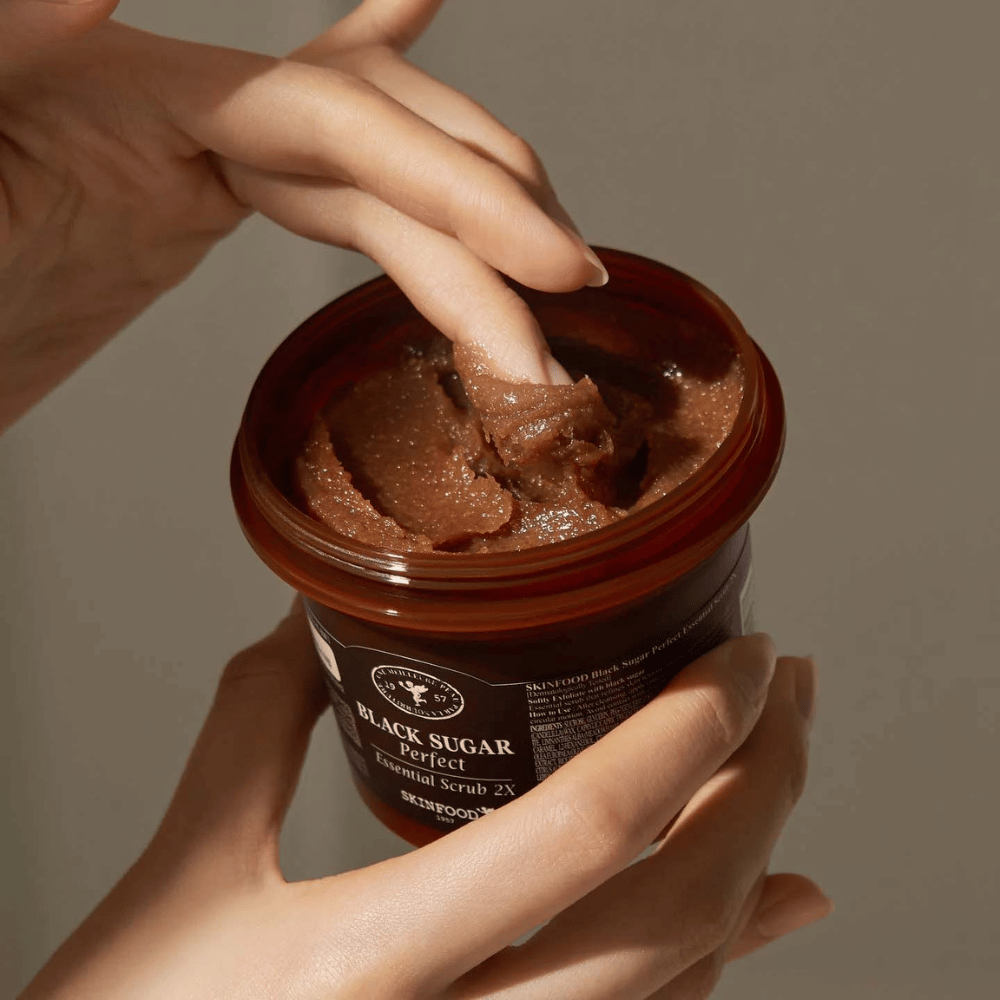 Mots-clés: SKINFOOD Black Sugar Perfect Essential Scrub 2X 210g
