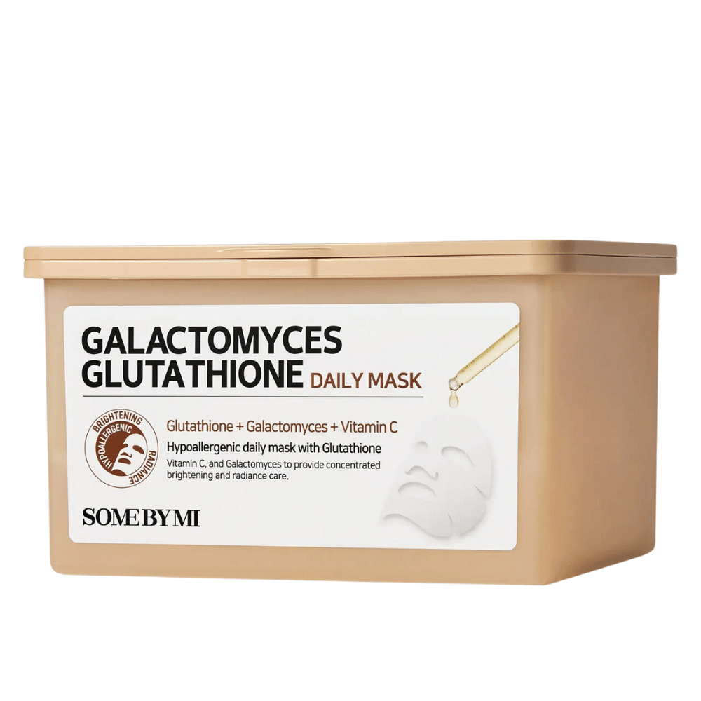 Galactomyces Glutathione Daily Mask de Some By Mi est un masque facial hypoallergénique qui combine le glutathion, les galactomyces et la vitamine C. Il offre un traitement concentré pour éclaircir et donner à la peau un éclat radieux, tout en prenant soin de la peau.