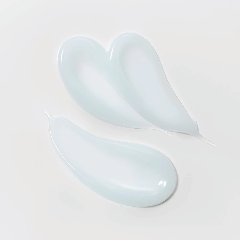 Texture de Slow Pure Splash Hydration Gel Cream, un gel légèrement bleuâtre qui hydrate et apaise la peau.