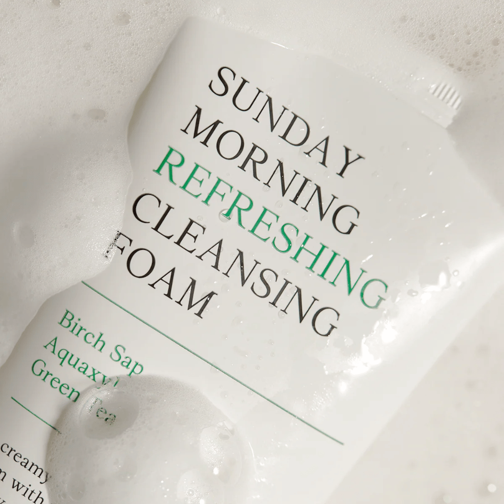 AXIS-Y Sunday Morning Refreshing Cleansing Foam avec une mousse nettoyante crémeuse