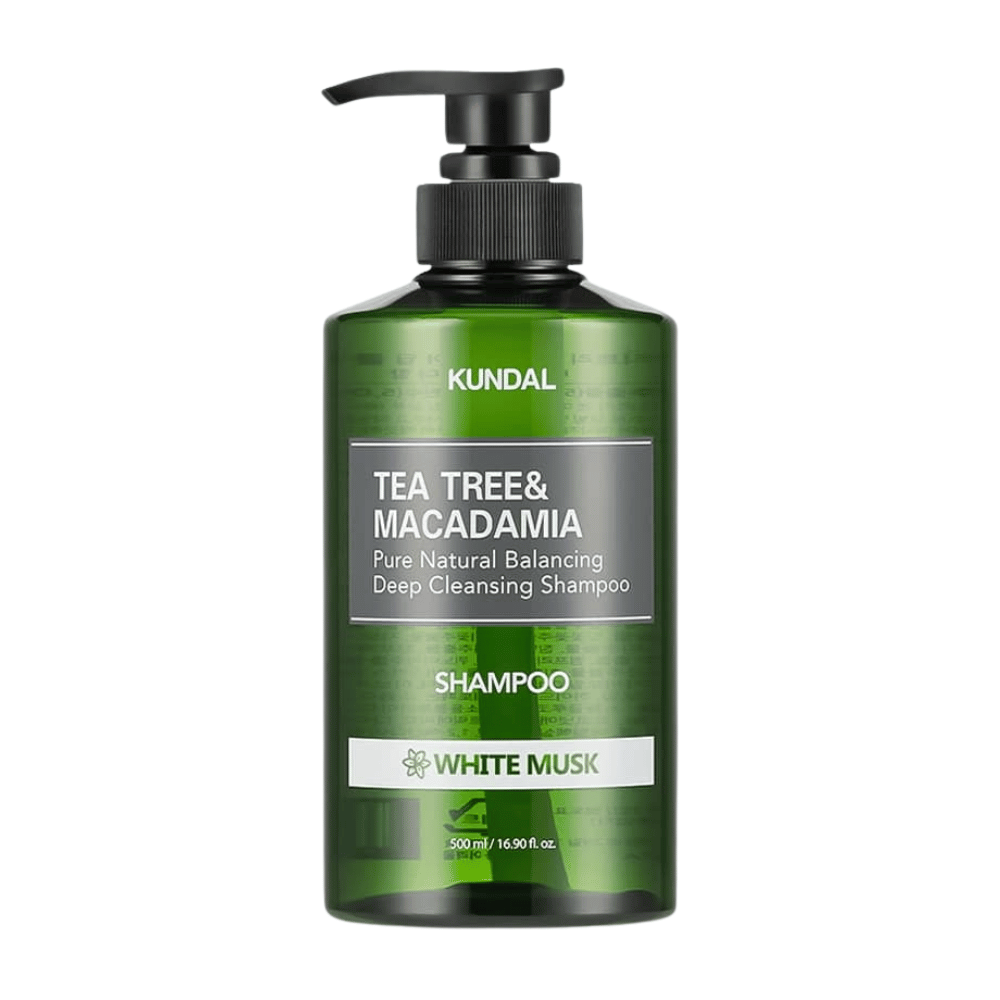 Image de produit détourée et épurée de KUNDAL Tea Tree & Macadamia Deep Cleansing Shampoo White Musk avec flacon vert transparent et design à pompe.