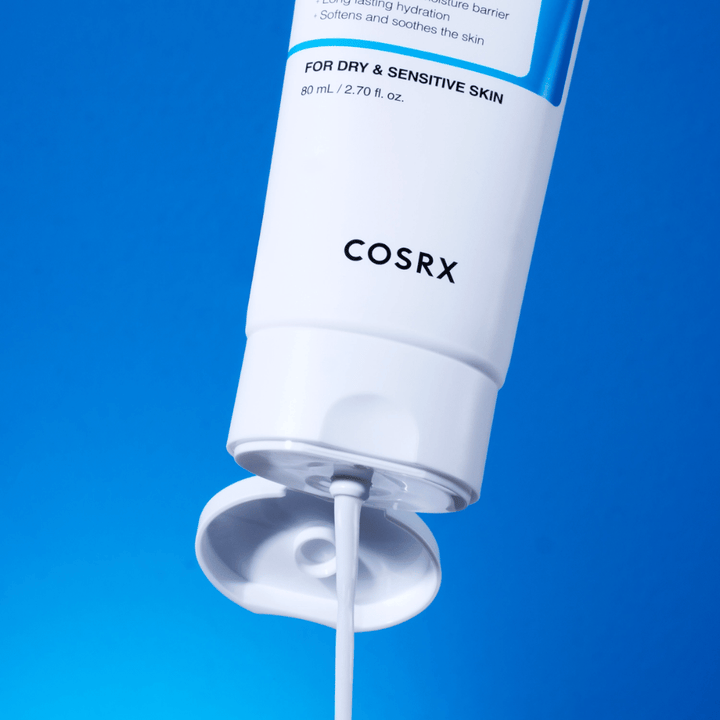 COSRX The Ceramide Skin Barrier Moisturizer avec texture de crème – crème visage renforçant la barrière qui procure une hydratation durable et apaise la peau sensible.