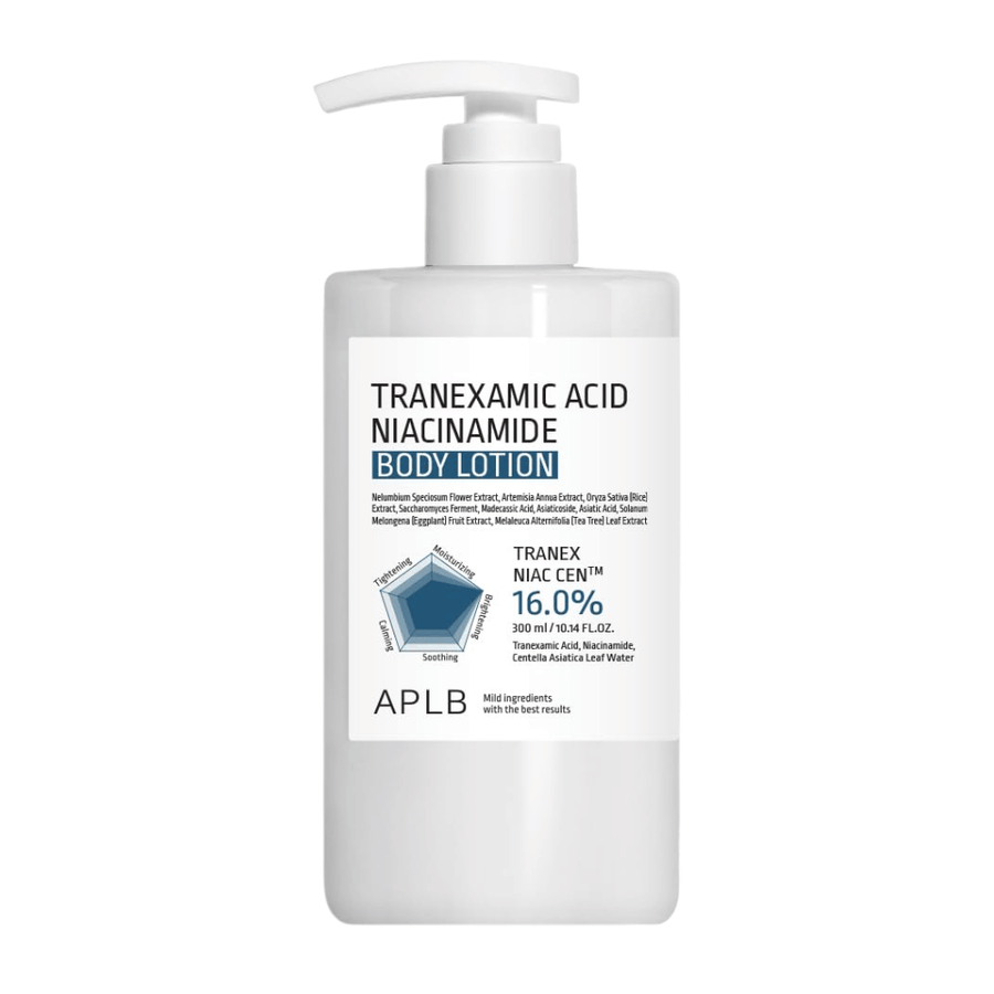 Image produit épurée de APLB Tranexamic Acid Niacinamide Body Lotion dans un flacon-pompe blanc minimaliste, mettant l’accent sur un soin corporel hydratant et apaisant pour les peaux sèches et sensibles.