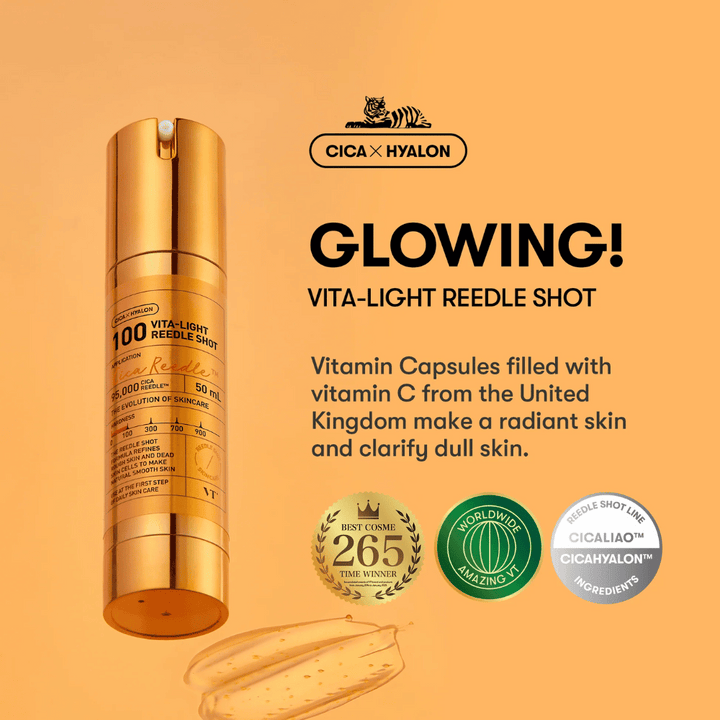 Bouteille dorée VT Cica Hyalon Vita-Light Reedle Shot 100hL, 50 ml, avec pompe et capsules de vitamine C en arrière-plan, ainsi que du texte sur les avantages de luminosité et de clarté du produit.