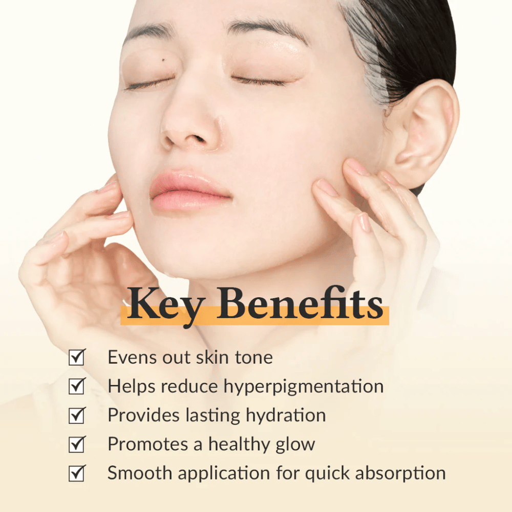 Femme appliquant Dr. Althea Vita Glow Mask les yeux fermés. L'image montre le Avantages : de la peau plus uniforme, la réduction de l'hyperpigmentation et une hydratation durable.