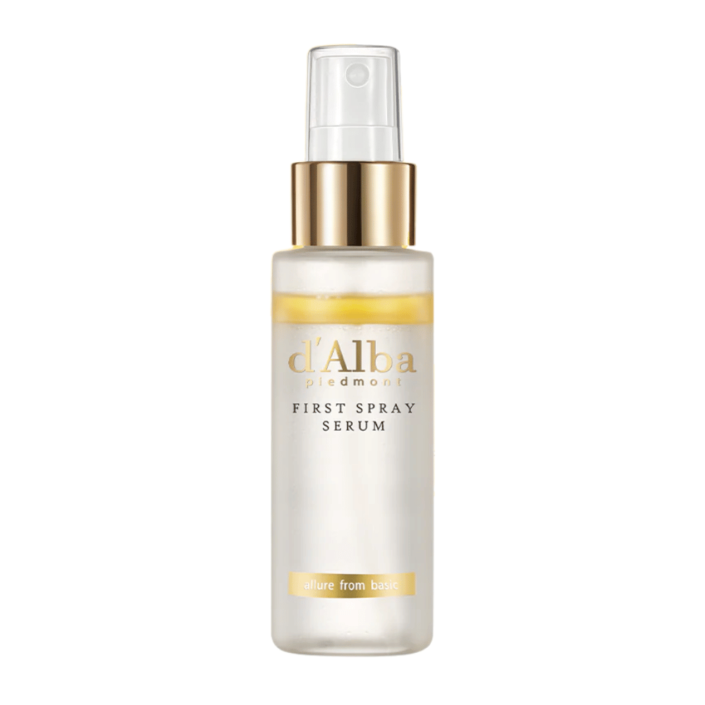 d'Alba White Truffle First Spray Serum est un sérum spray luxueux qui offre une hydratation intense et de l'éclat à la peau. Enrichi en extrait de truffe blanche d'Italie, ce sérum aide à promouvoir l'élasticité de la peau et donne un aspect radieux et frais.