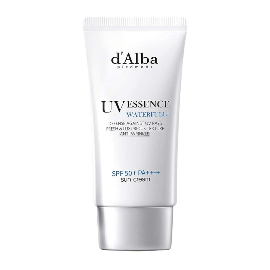 Image produit de d'Alba UV Essence Waterfull+ Sun Cream avec SPF 50+ PA++++ dans un tube blanc et argenté, photographié sur un fond blanc.