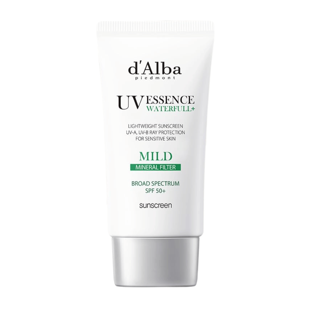 d’Alba Waterfull Mild Sun Cream SPF 50+ – crème solaire douce avec filtre minéral qui protège les peaux sensibles contre les UVA/UVB. Formule légère et hydratante dans un tube blanc élégant.