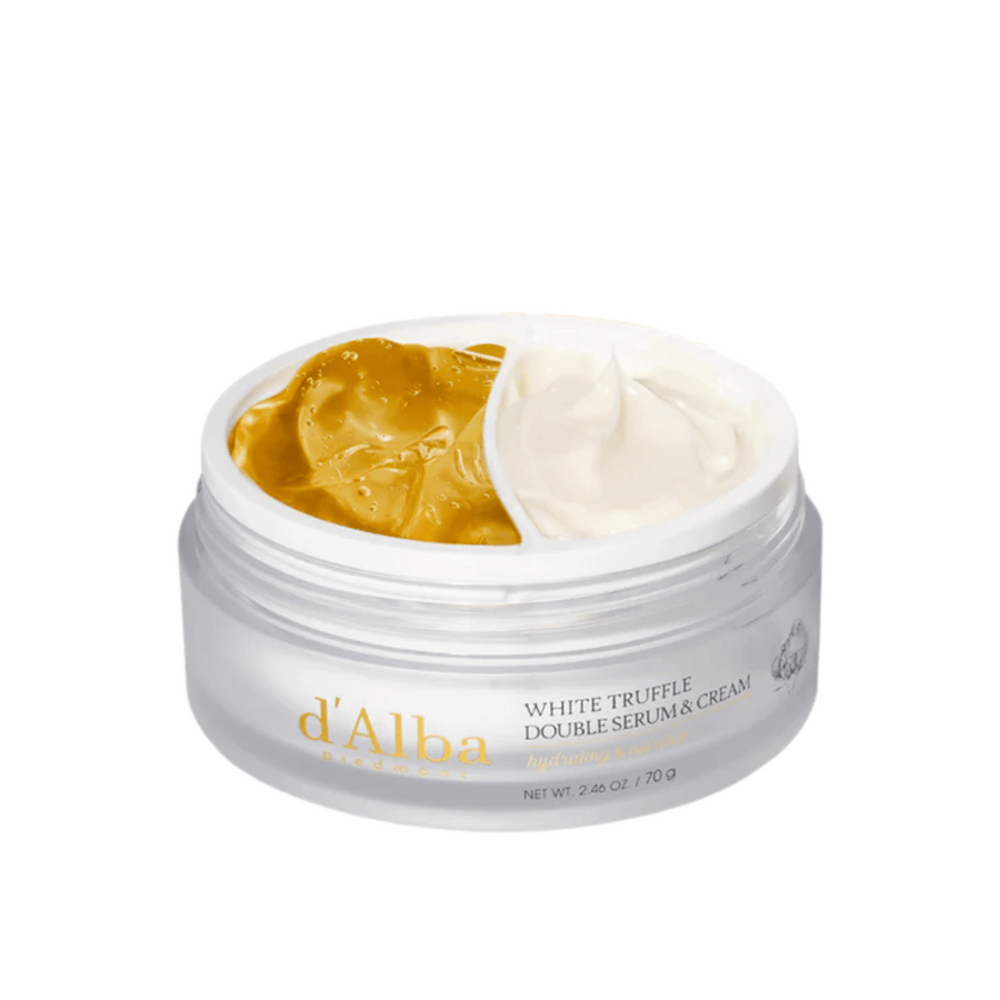d'Alba White Truffle Double Serum & Cream combine un sérum et une crème dans un pot pratique à deux compartiments. Ce produit offre une hydratation intense et une nutrition grâce à l'extrait de truffe blanche, donnant à la peau une sensation éclatante et plus ferme.