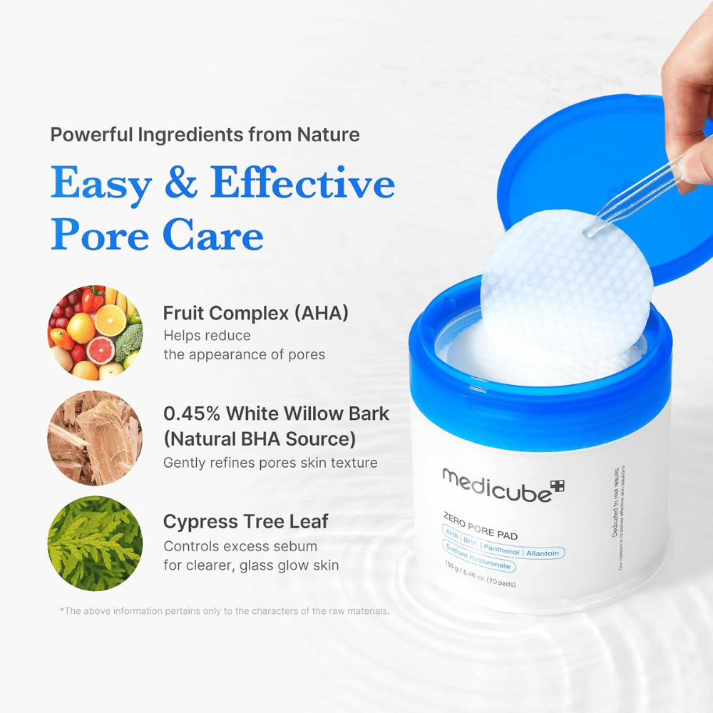 Medicube Zero Pore Pad 2.0 avec AHA, BHA et extrait de cyprès. Pot ouvert où un pad exfoliant est soulevé avec une pince.