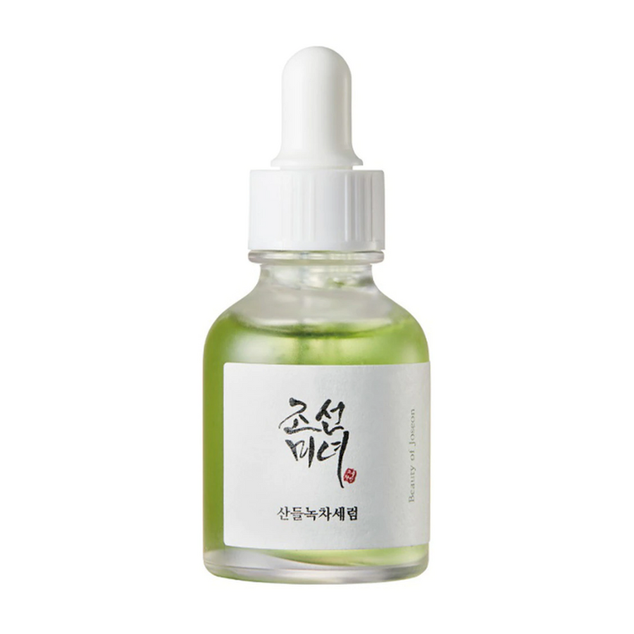 Une bouteille Beauty of Joseon Calming Serum 30ml sur fond blanc avec panthénol.