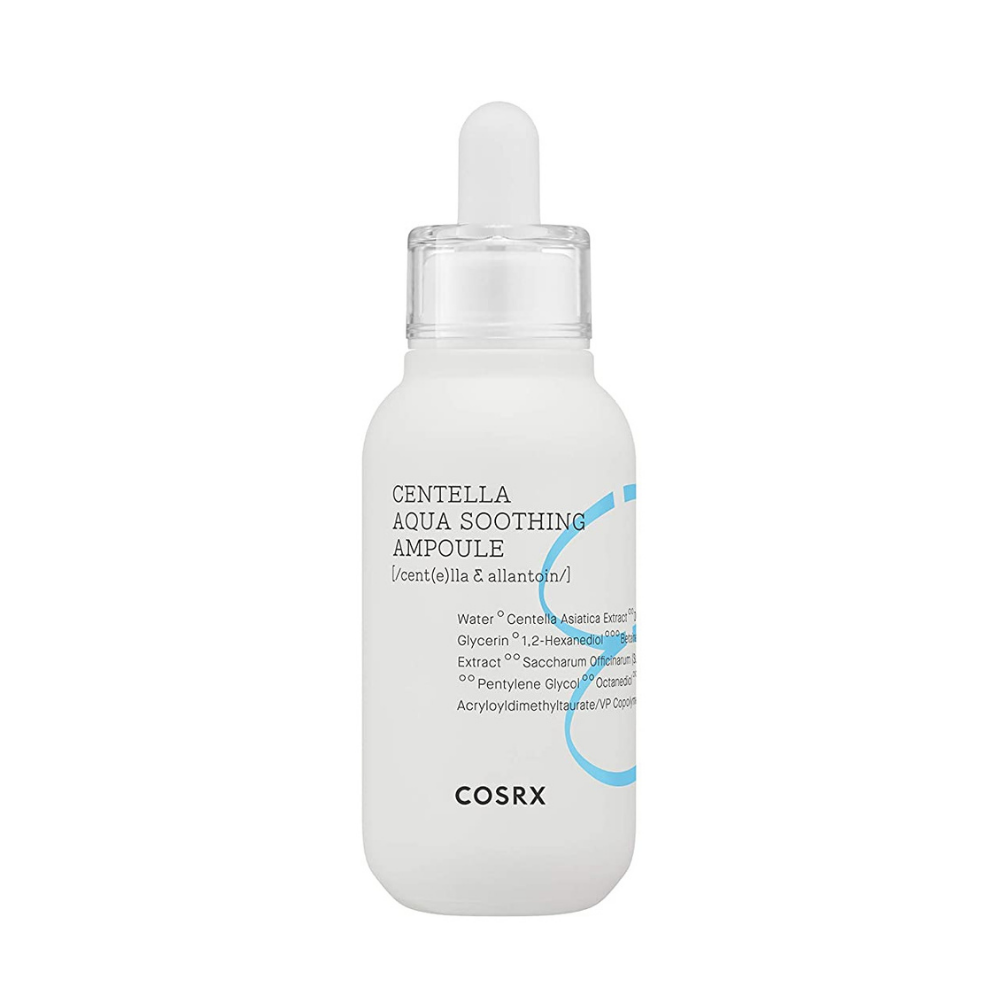 Une bouteille COSRX Centella Aqua Soothing Ampoule 40ml avec des propriétés apaisantes sur un fond blanc.